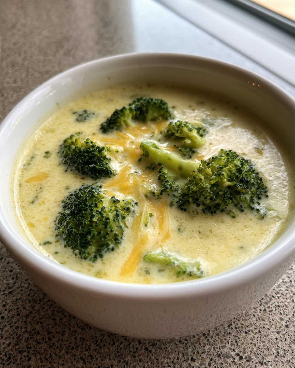 Broccoli Cheddar Soup - detail 4