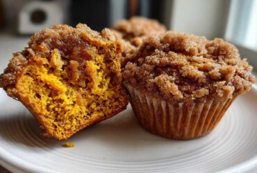 Pumpkin Streusel Muffins
