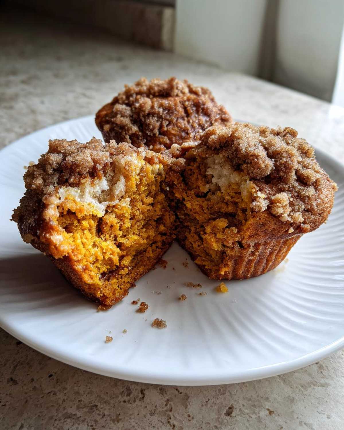 Pumpkin Streusel Muffins - detail 2