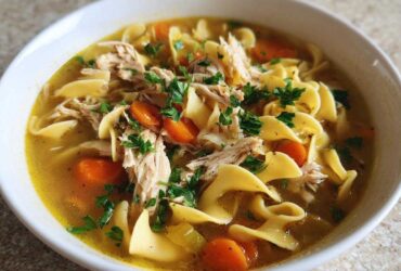 Slow Cooker Chicken Noodle Soup