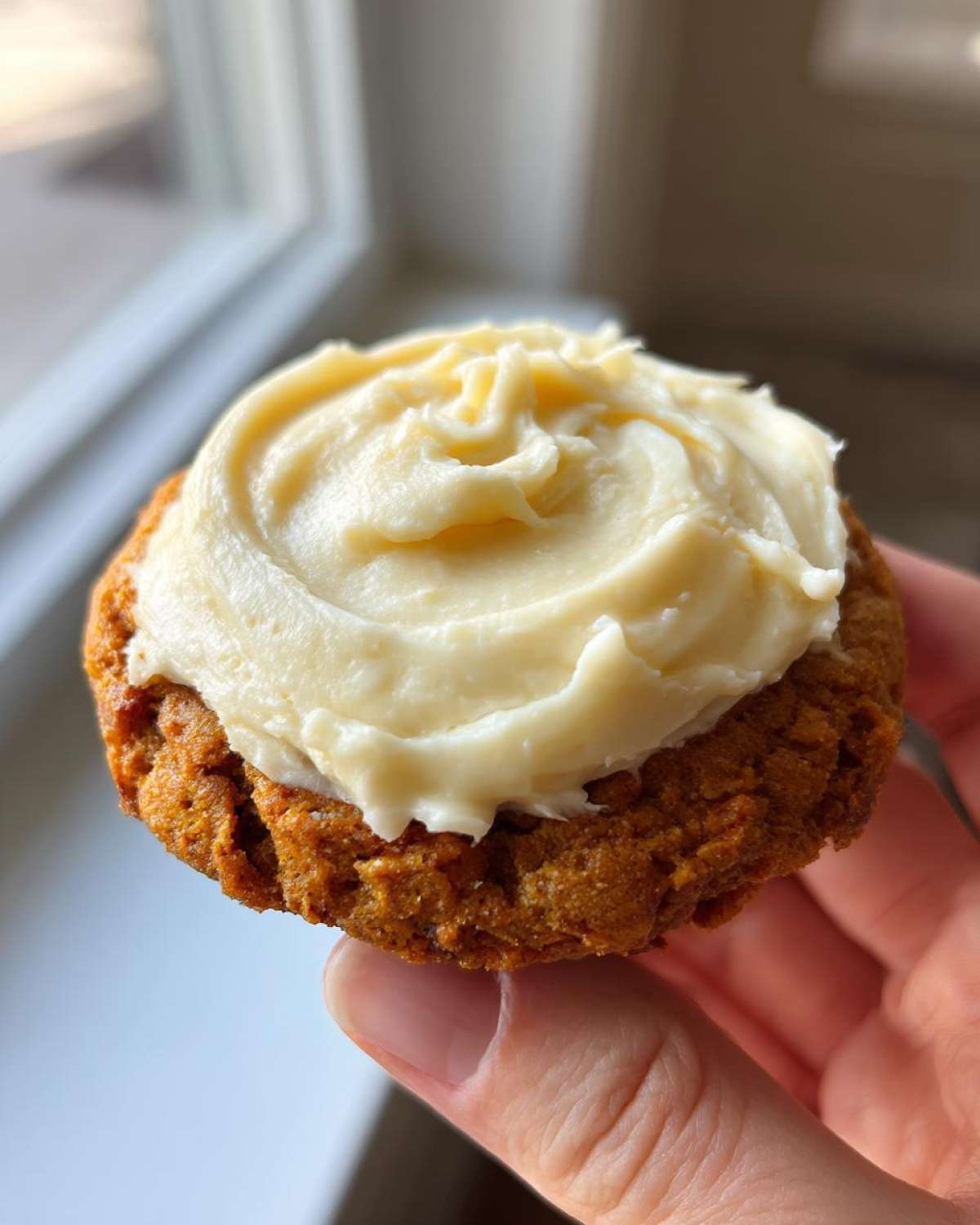 Soft Pumpkin Cookies with Cream Cheese Icing - detail 2