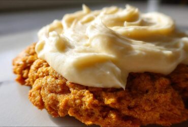 Soft Pumpkin Cookies with Cream Cheese Icing