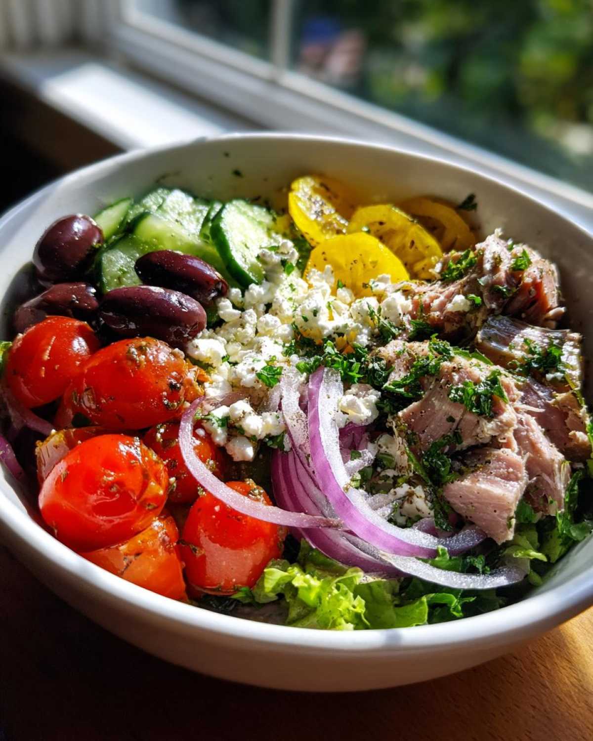 Mediterranean tuna bowl - detail 2