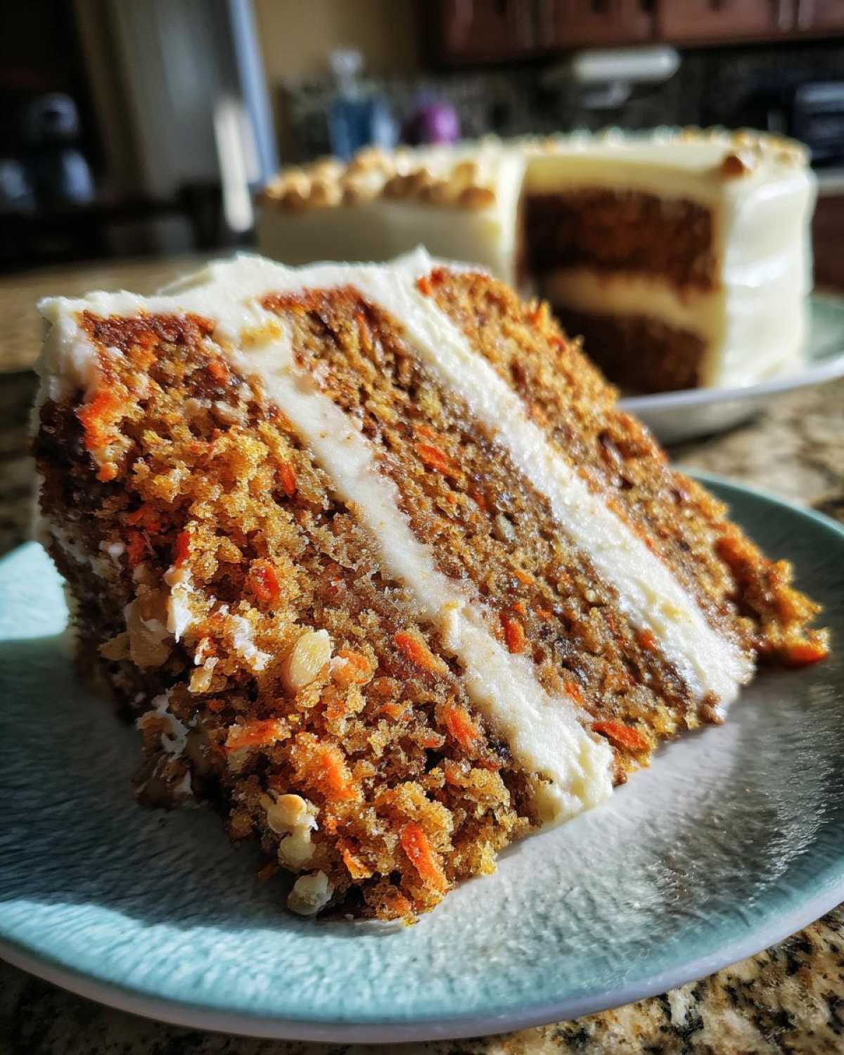 Classic Carrot Cake with Cream Cheese Frosting - detail 2