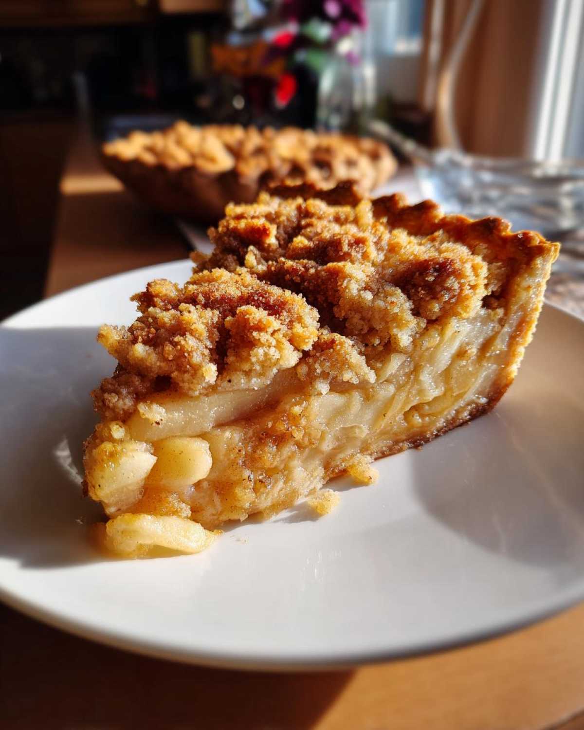 Dutch Apple Pie with Streusel Topping - detail 4
