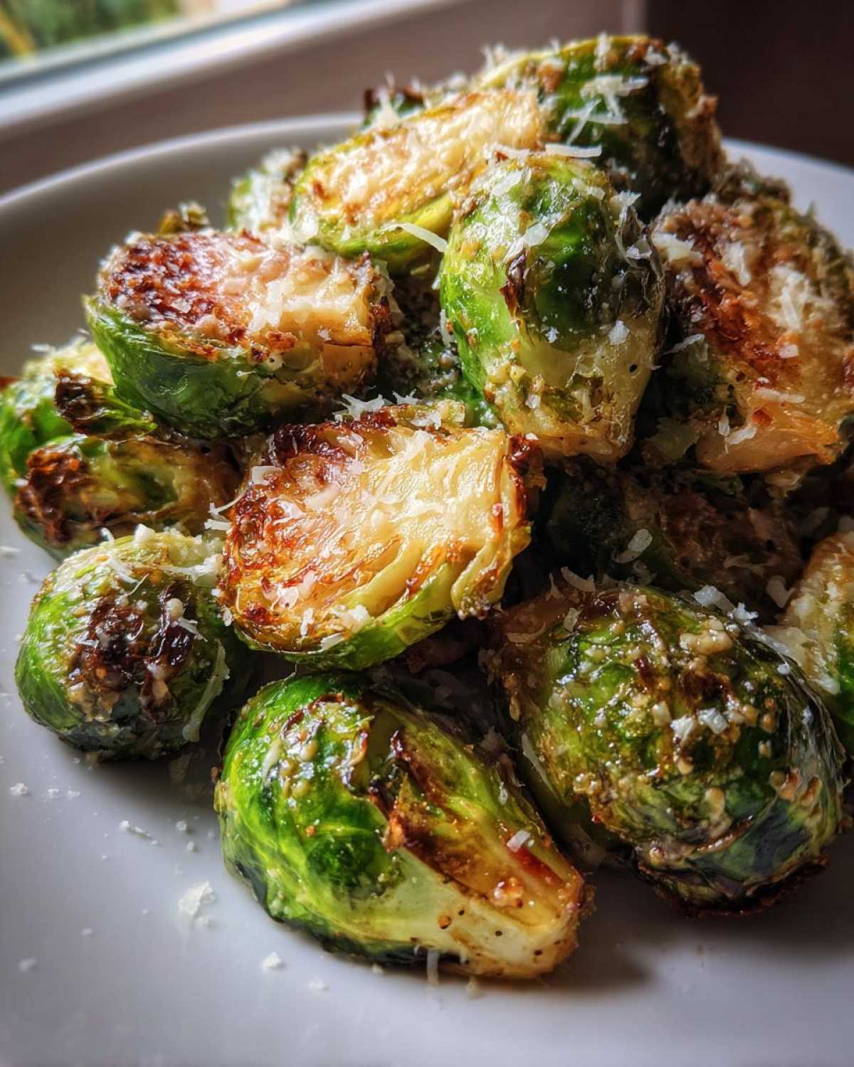 Garlic Parmesan Roasted Brussels Sprouts - detail 3