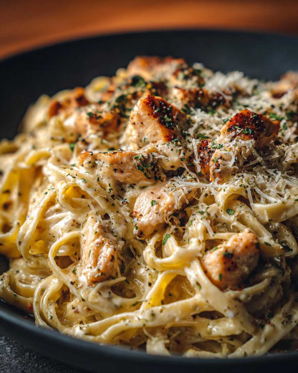 One-Pot Garlic Parmesan Chicken Alfredo - detail 4