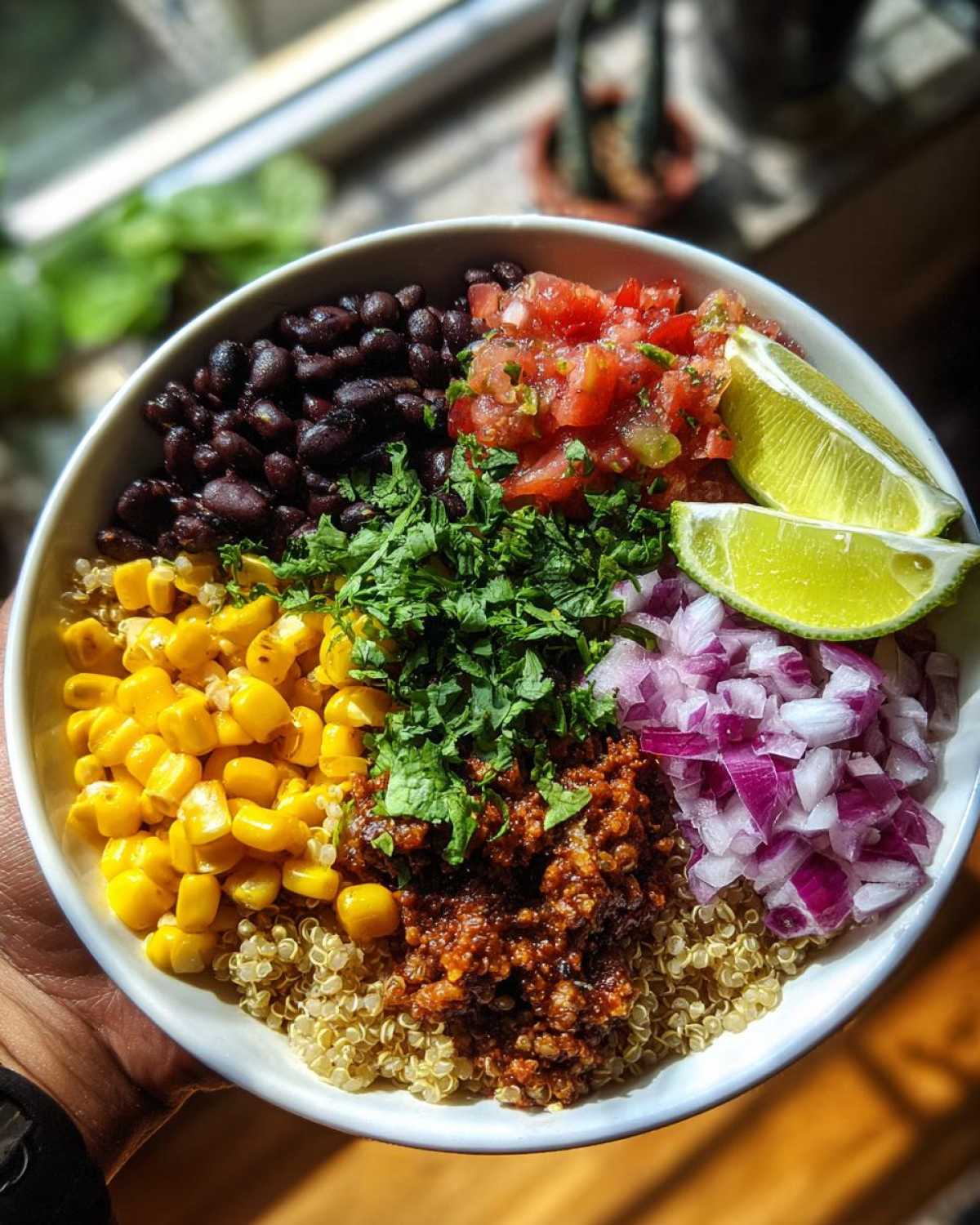 Quinoa Black Bean Burrito Bowl - detail 4