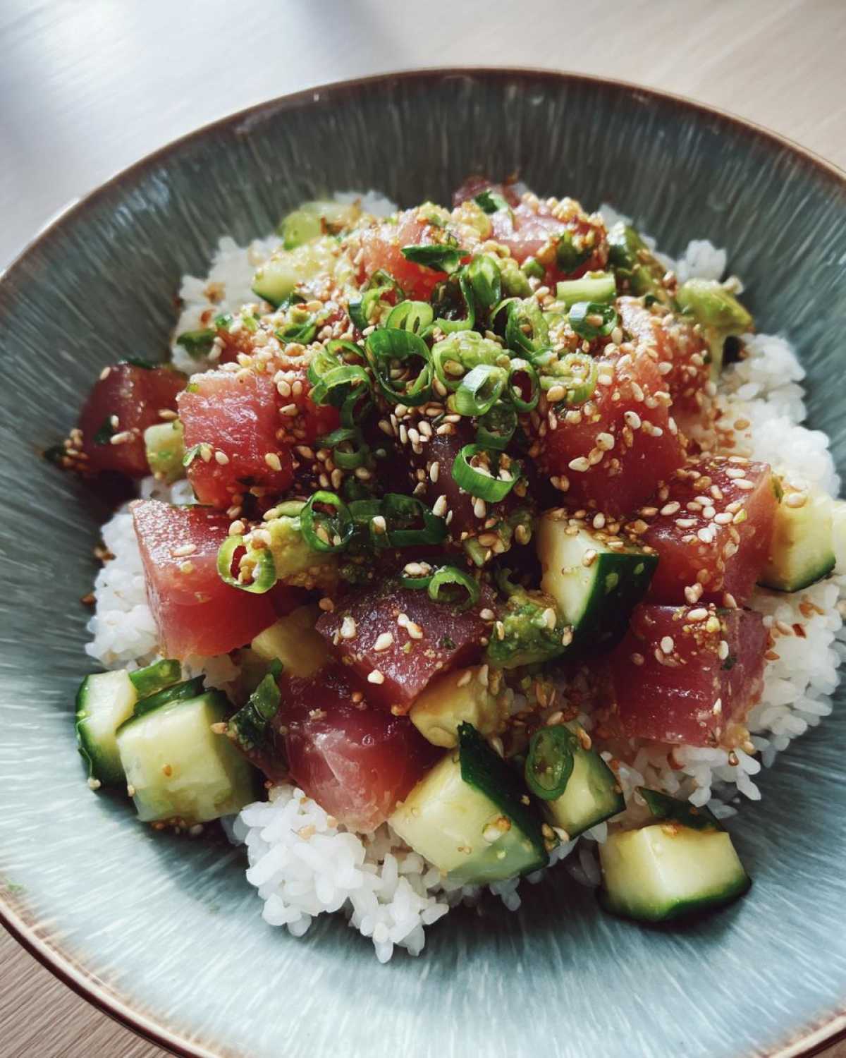 Spicy Tuna Poke Bowl - detail 3