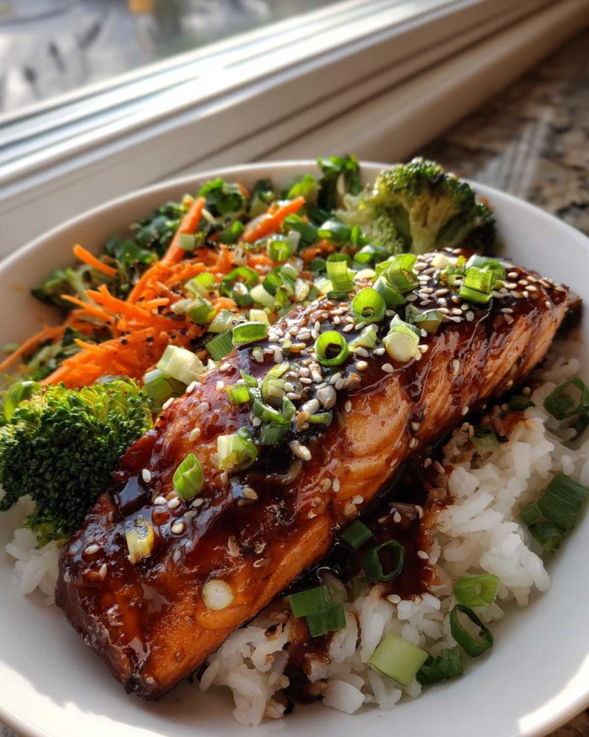 Teriyaki Glazed Salmon Bowl - detail 2