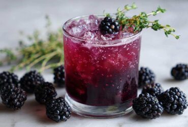 Blackberry Thyme Sparkler (Craft Mocktail for Fancy Feels)