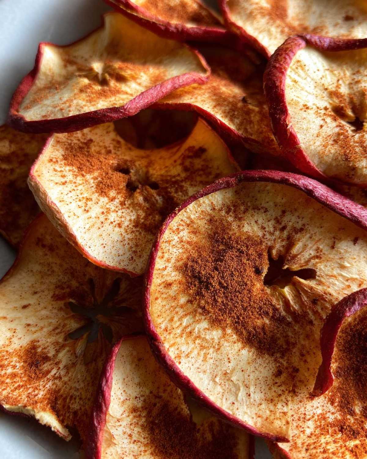 Cinnamon Apple Chips (Oven-Baked Healthy Crunch) - detail 3