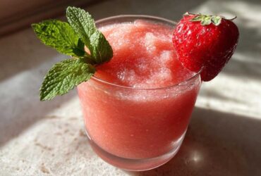 Frozen Strawberry Rosé Slushie (Frosé Done Right)