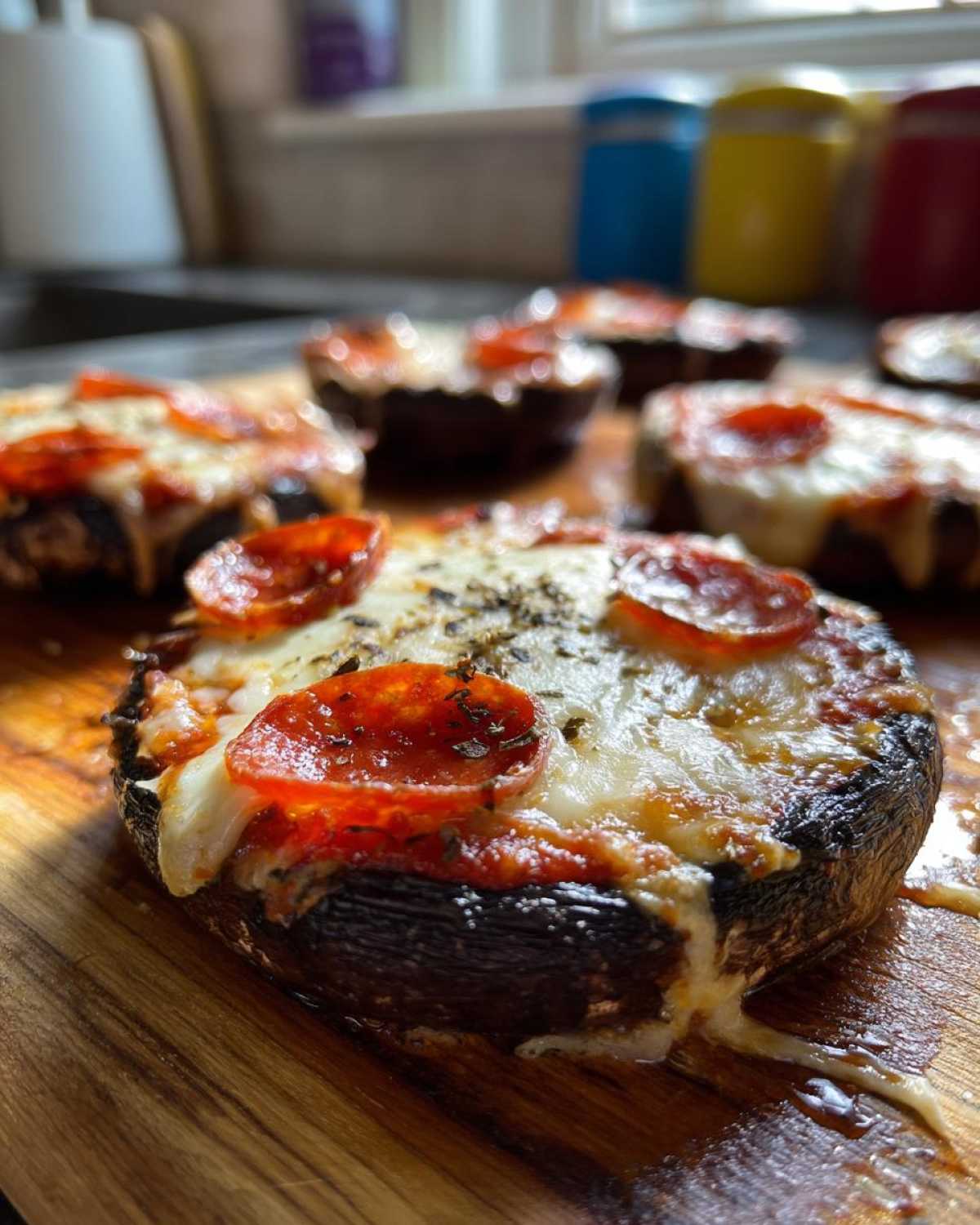 Portobello Mushroom Pizzas (Low-Carb Pizza Craving Fix) - detail 3