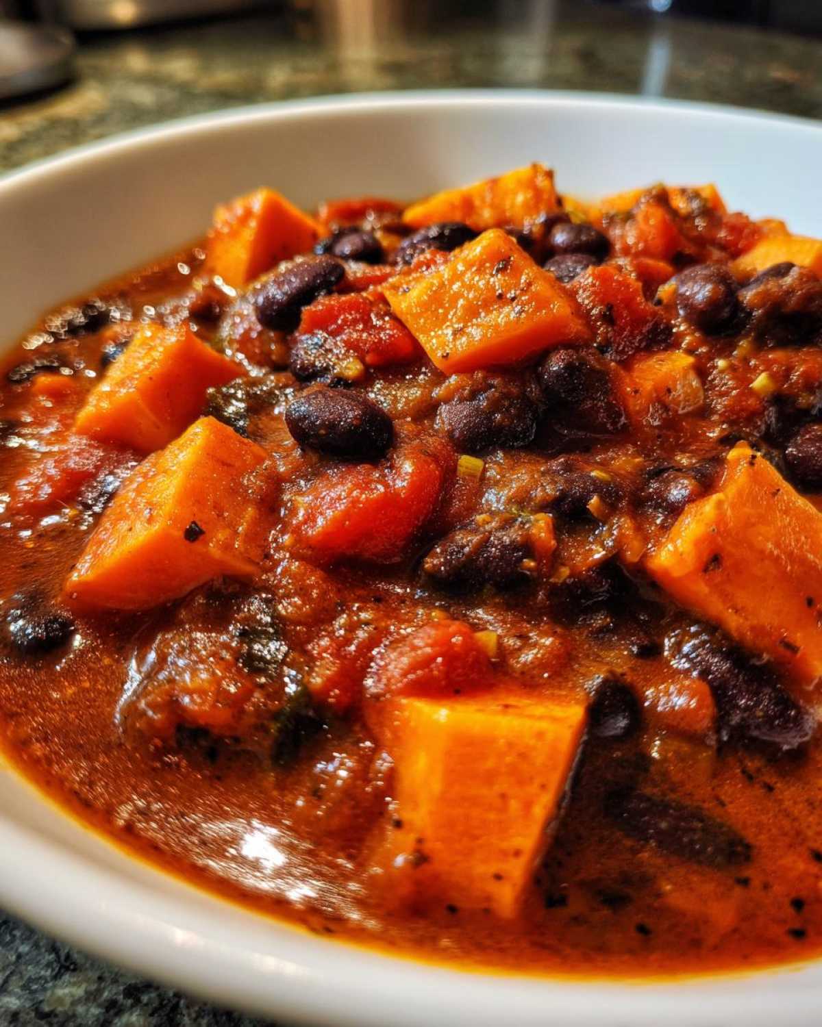 Sweet Potato Black Bean Chili (Vegan One-Pot Meal) - detail 4
