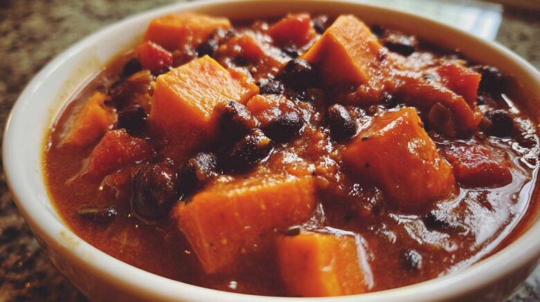 Sweet Potato Black Bean Chili (Vegan One-Pot Meal)