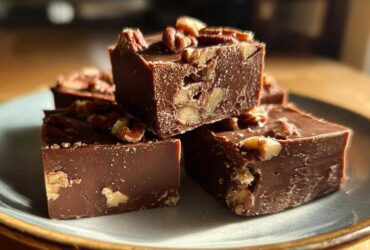 3-Ingredient Maple Pecan Fudge