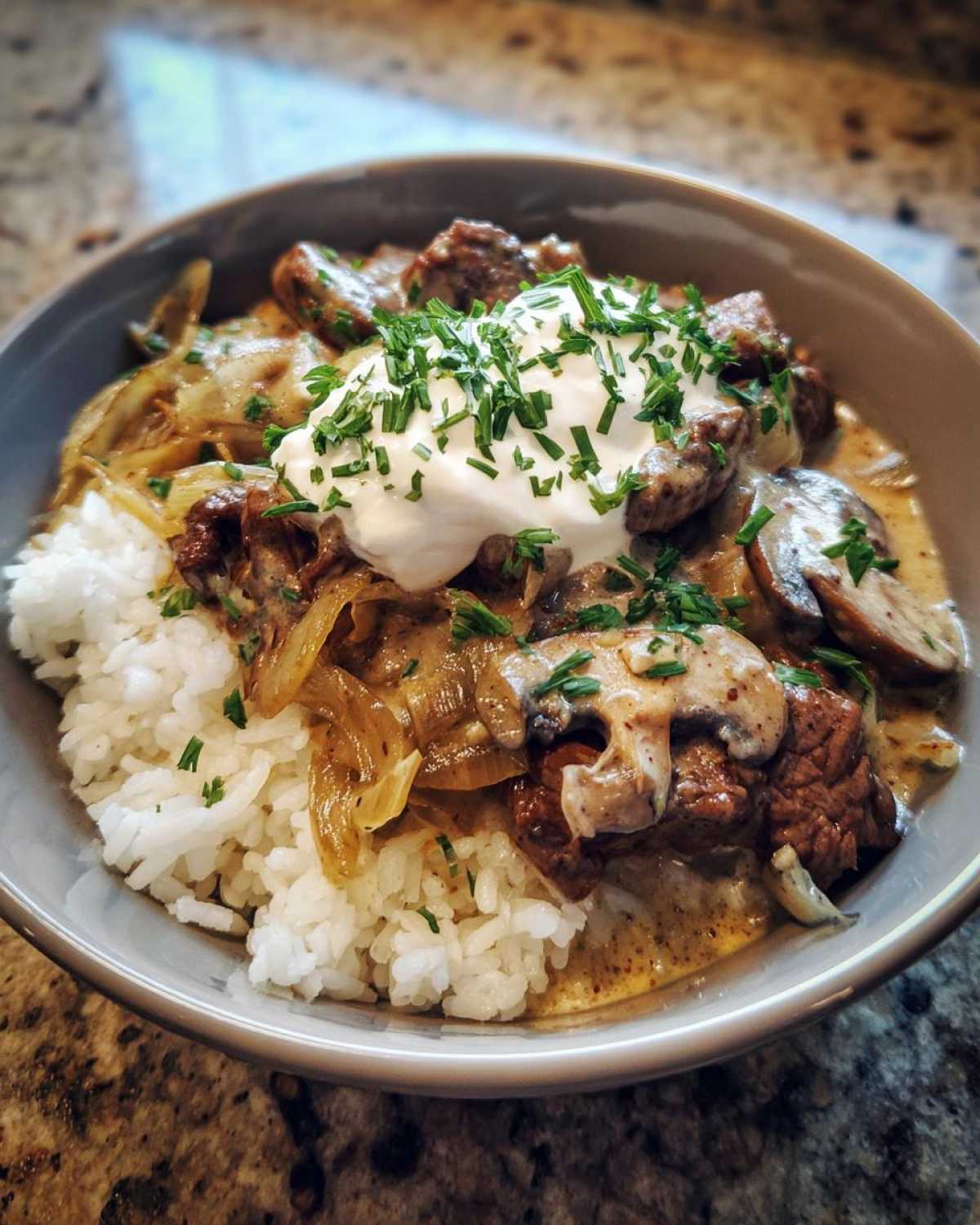 5-Ingredient Beef Stroganoff - detail 3