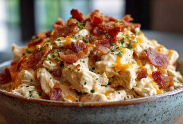 Crockpot Crack Chicken (Bacon Cheddar Ranch)
