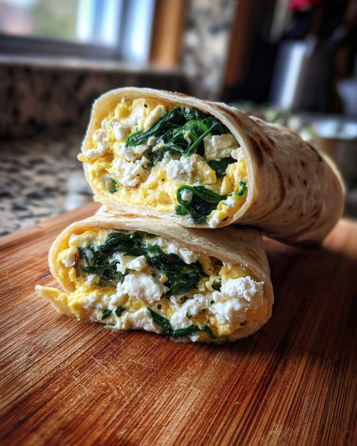 Feta & Spinach Omelette Wrap - detail 1