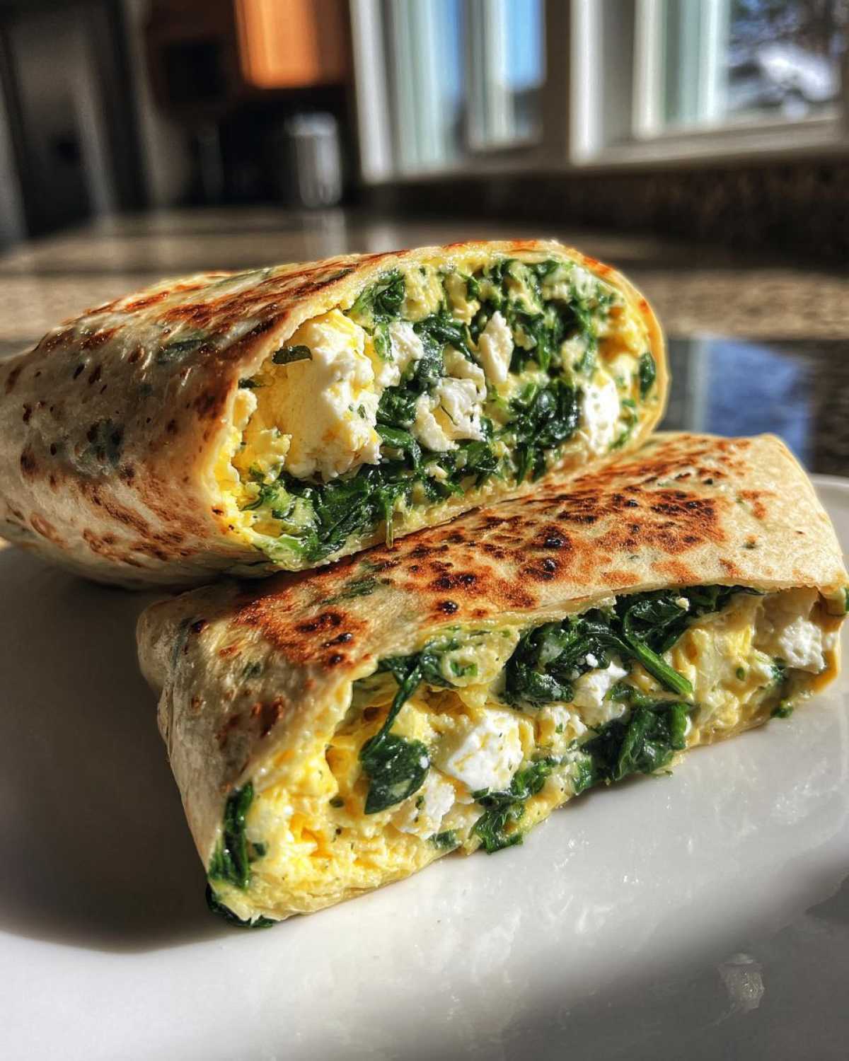 Feta & Spinach Omelette Wrap - detail 2