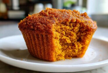 Vegan pumpkin muffins