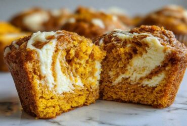 Pumpkin Cream Cheese Swirl Muffins