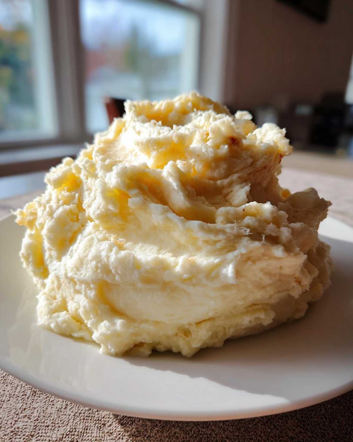 Roasted Garlic Mashed Potatoes - detail 2