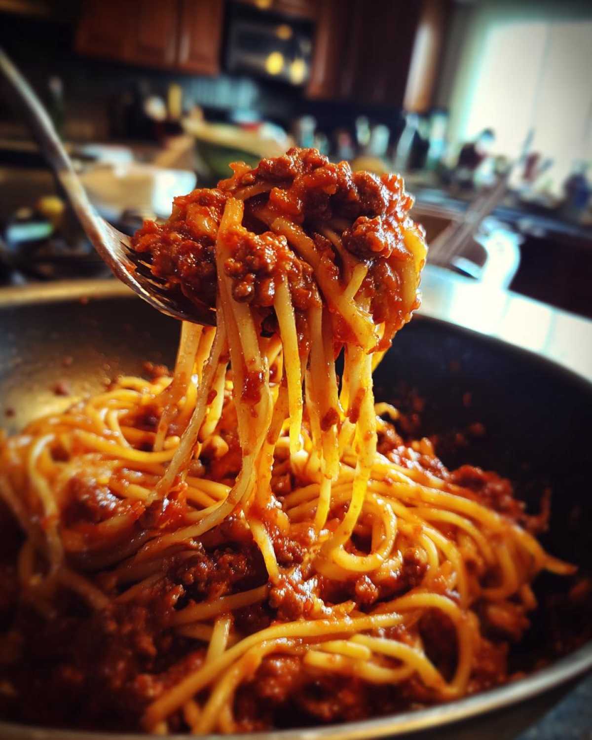 bolognese sauce - detail 1